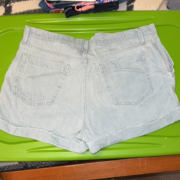 Gap super high rise jean short - Picture 2 of 3